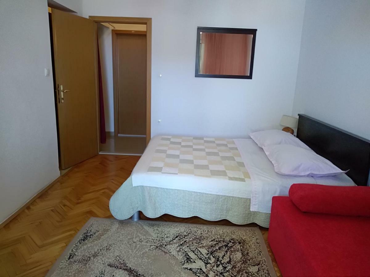 Apartmani Smiljana Макарська Екстер'єр фото