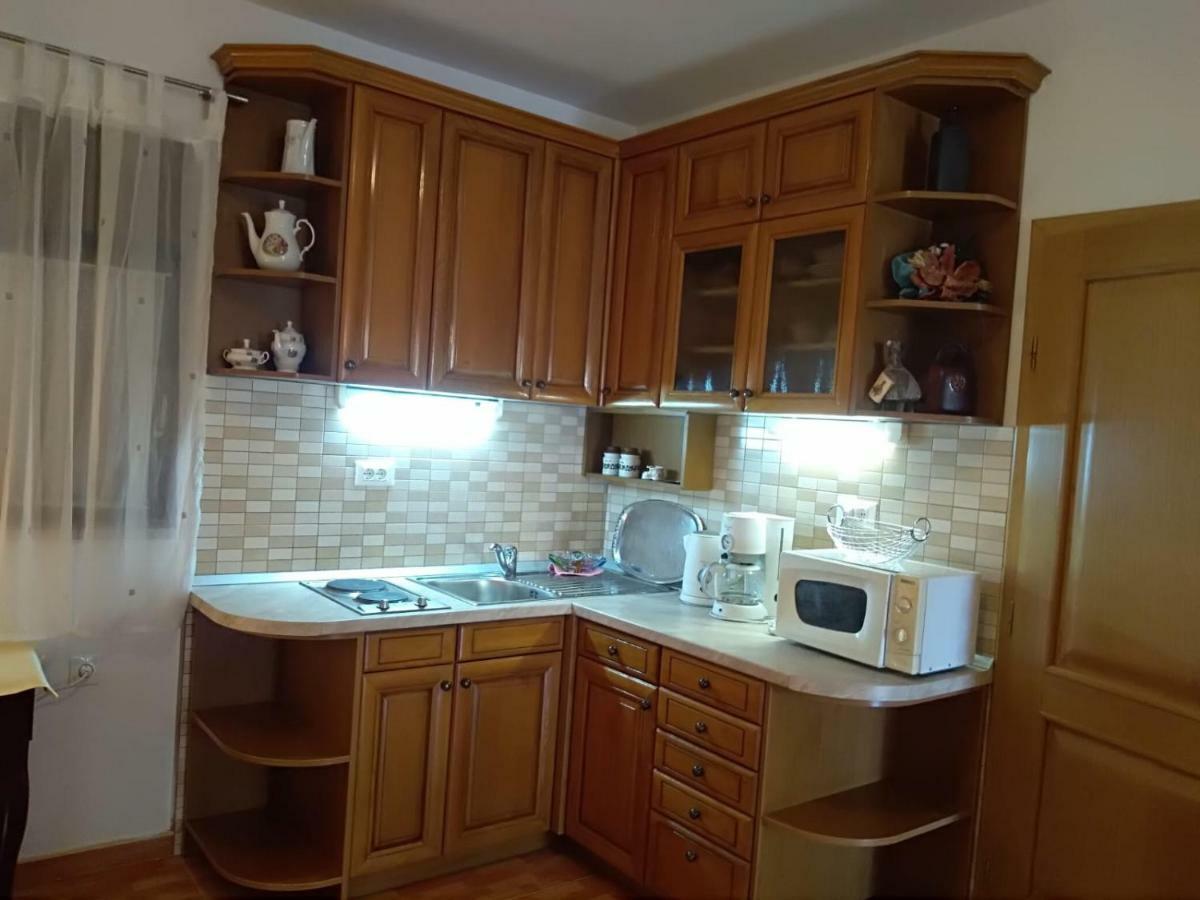 Apartmani Smiljana Макарська Екстер'єр фото