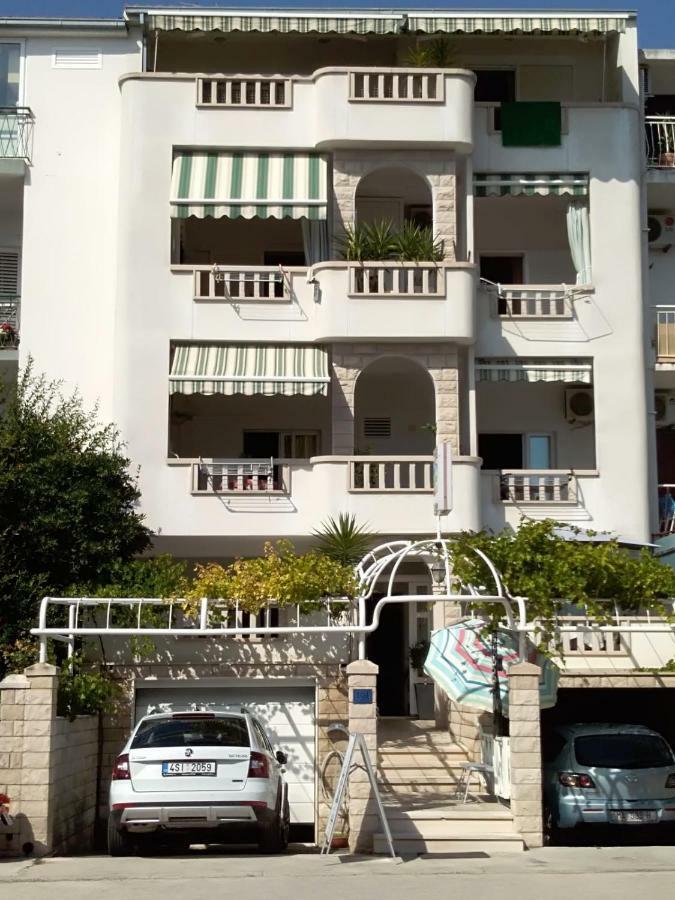 Apartmani Smiljana Макарська Екстер'єр фото