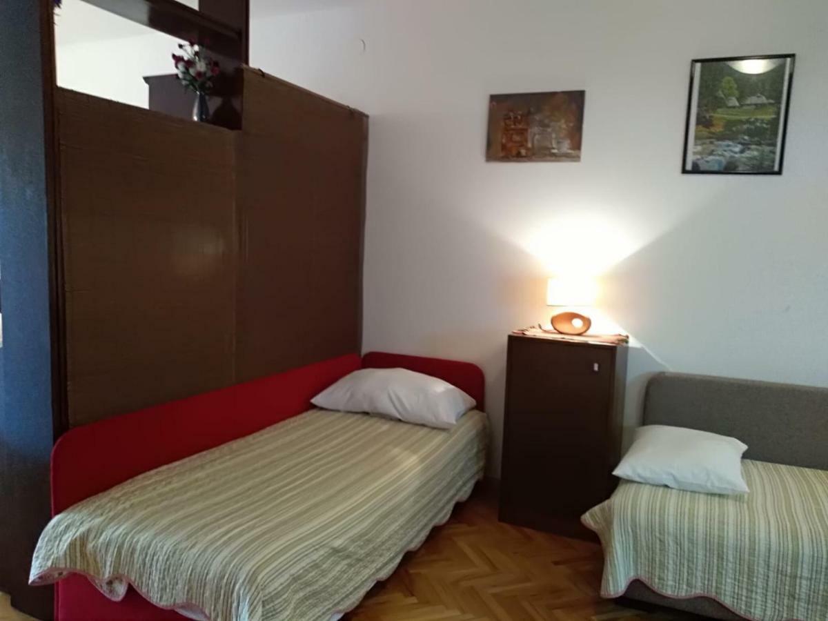 Apartmani Smiljana Макарська Екстер'єр фото