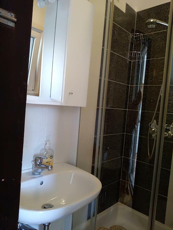 Apartmani Smiljana Макарська Екстер'єр фото